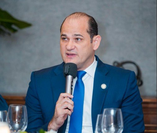 Salida de Antonio Taveras fuerza al PRM a mover fichas en Santo Domingo y abre preguntas sobre el uso político de cargos públicos