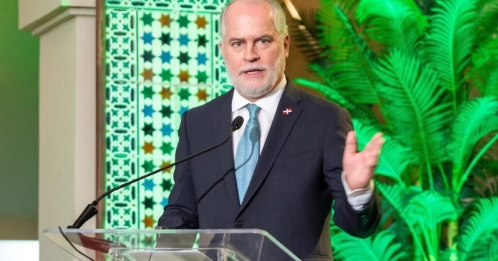 Acreditaciones irregulares del BHD reavivan el escrutinio sobre la supervisión financiera