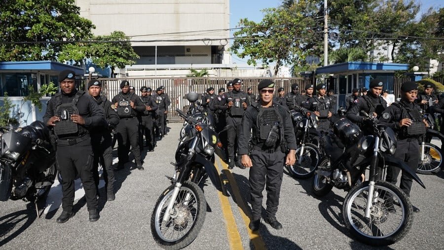 Nuevo Código Penal obliga a vigilar a policías y militares que impidan grabaciones: puntos clave