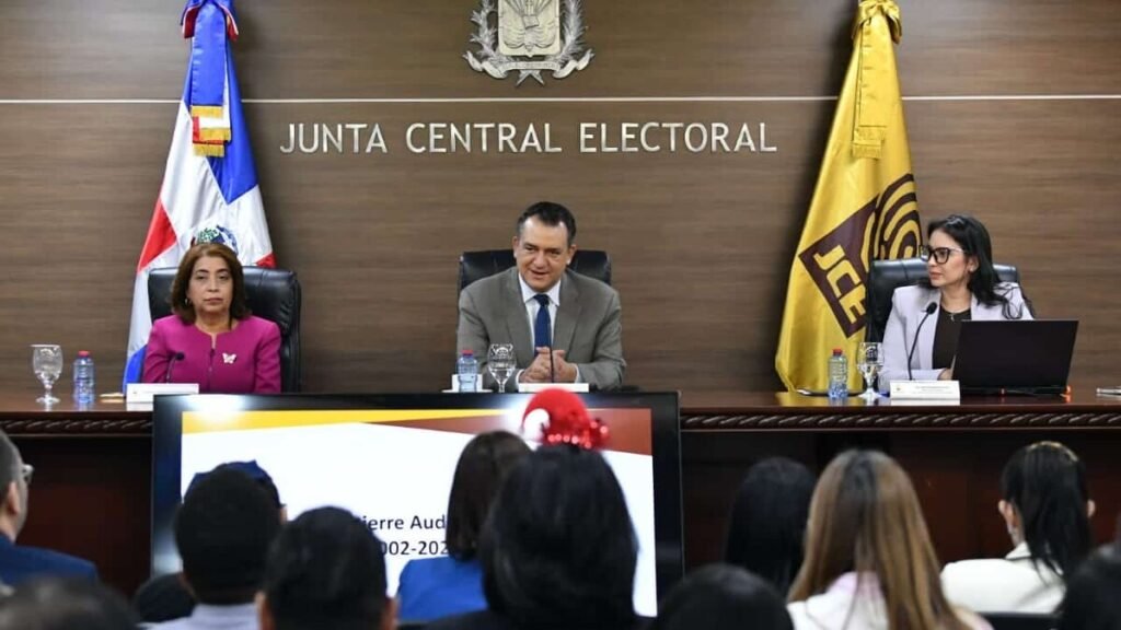 Cuestionan resolución de la JCE por imponer una veda de encuestas más allá de la ley