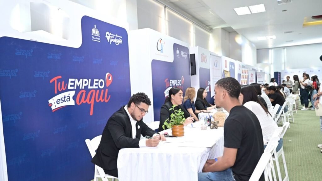 Gobierno destaca aumento de cotizantes, mientras persisten cuestionamientos sobre el empleo formal