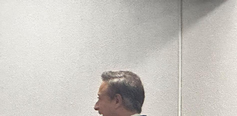 Jean Alain pone en duda la representación estatal y señala intervención del Ejecutivo en el juicio