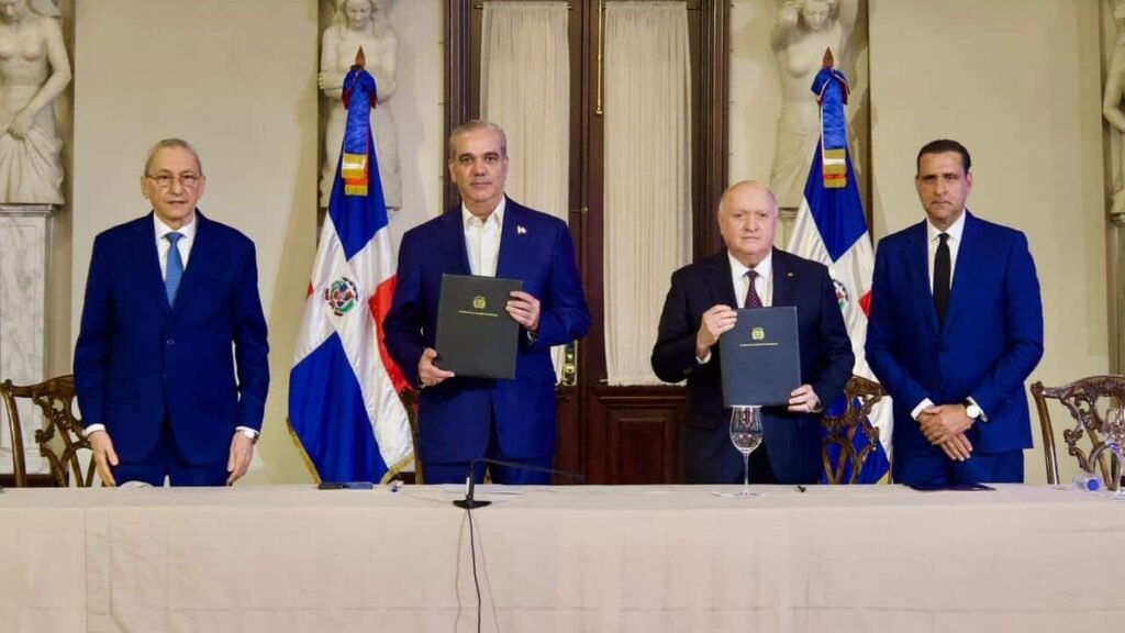 Abinader sella con Finjus un pacto para revisar anteproyectos legales y fortalecer su consulta