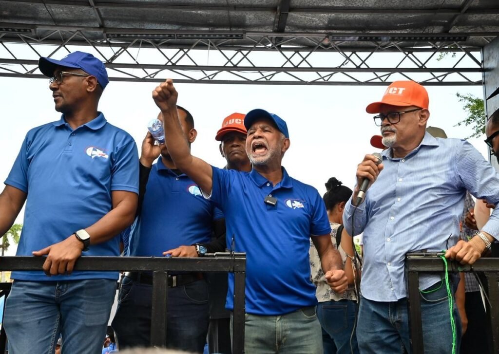 Organizaciones sociales exigen justicia laboral y rechazan privatizaciones en el Día del Trabajo