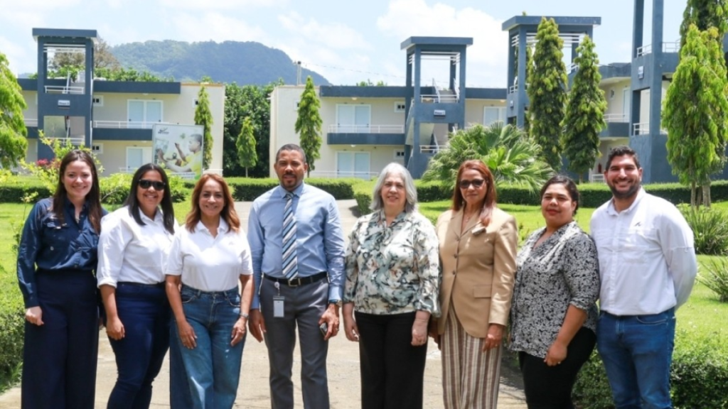 INFOTEP y ASONAHORES dialogan sobre ajustes a la formación turística ante nuevas demandas del sector