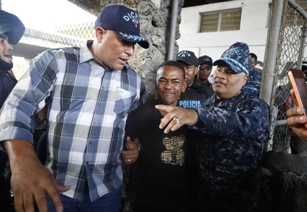 Tres horas de tensión en el puente Duarte tras una persecución policial y una alerta confusa: puntos clave