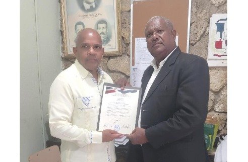 Reconocimiento a Luis Brito resalta el periodismo ético y la vigilancia pública