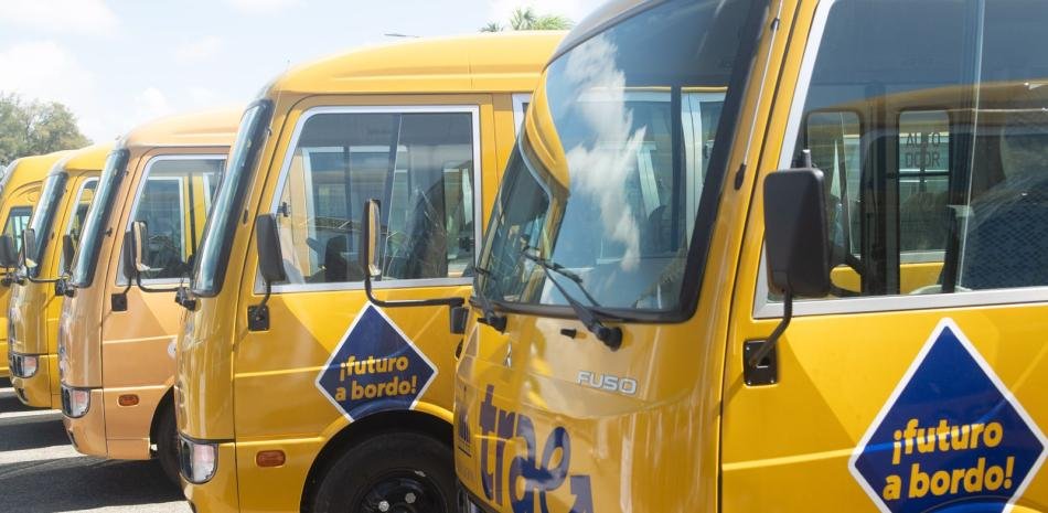 Sustracción de baterías en autobuses del TRAE frena servicio a más de 500 alumnos en Constanza