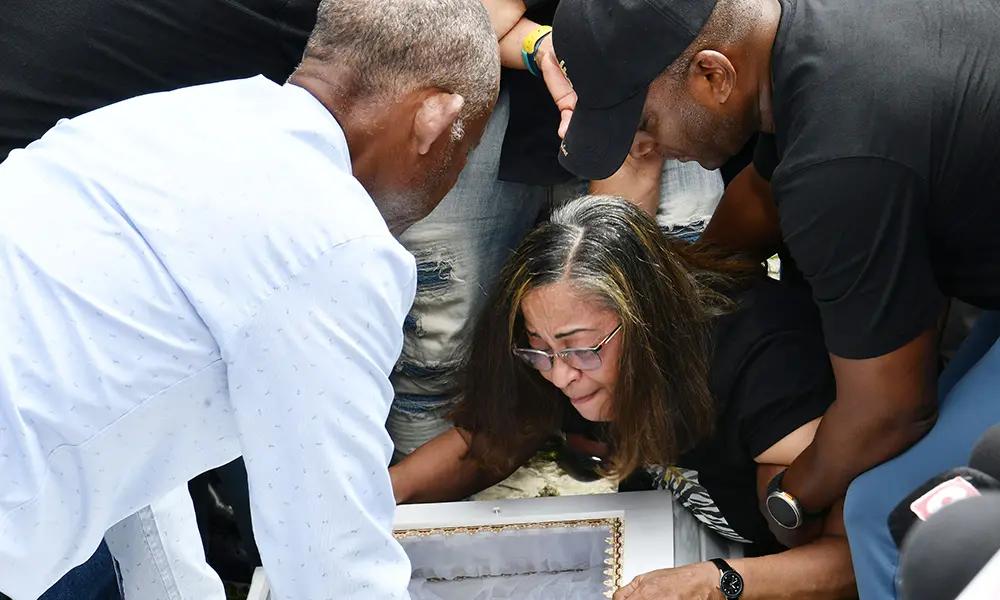 Dolor y reclamo de justicia en el sepelio de Esmeralda Moronta, asesinada por su expareja