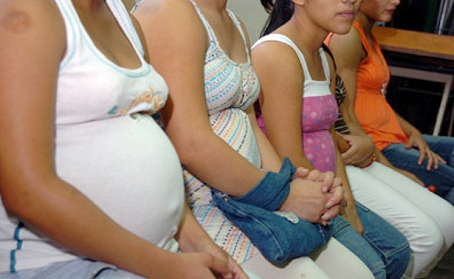 Crisis de embarazo adolescente: uno de cada cinco embarazos en República Dominicana es en adolescentes