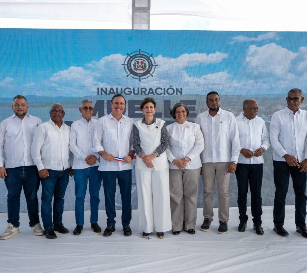 En Sabana de la Mar, el Gobierno entrega un muelle pesquero y recalca su plan para comunidades costeras: puntos clave