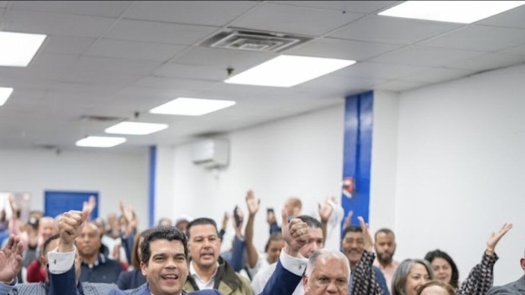 Claves: Recorrido de Wellington Arnaud en EE.UU. reactiva promoción del PRM mientras persisten preguntas sobre prioridades de gestión