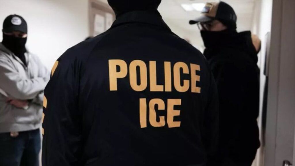 Nueva York restringe el acceso de ICE a escuelas e iglesias sin orden judicial