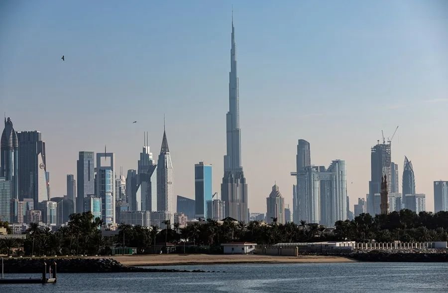 Emiratos enfrenta amenazas de misiles mientras la gestión de seguridad se pone a prueba