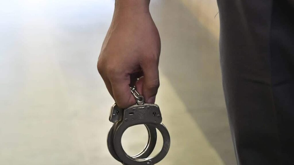 Arrestan en Hato Mayor a un hombre vinculado a un homicidio que sigue sin explicación oficial