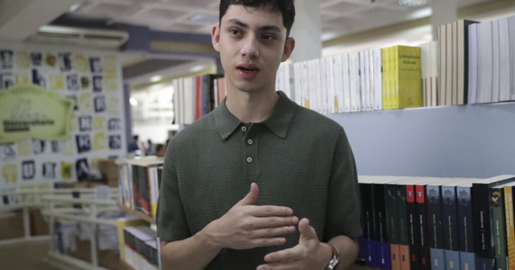 La desconfianza juvenil agranda la brecha con la política en Honduras