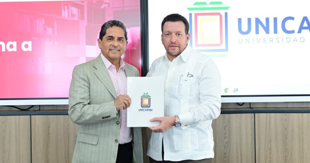UNICARIBE apuesta por 957 laboratorios digitales y pone presión sobre la actualización pendiente de la educación superior