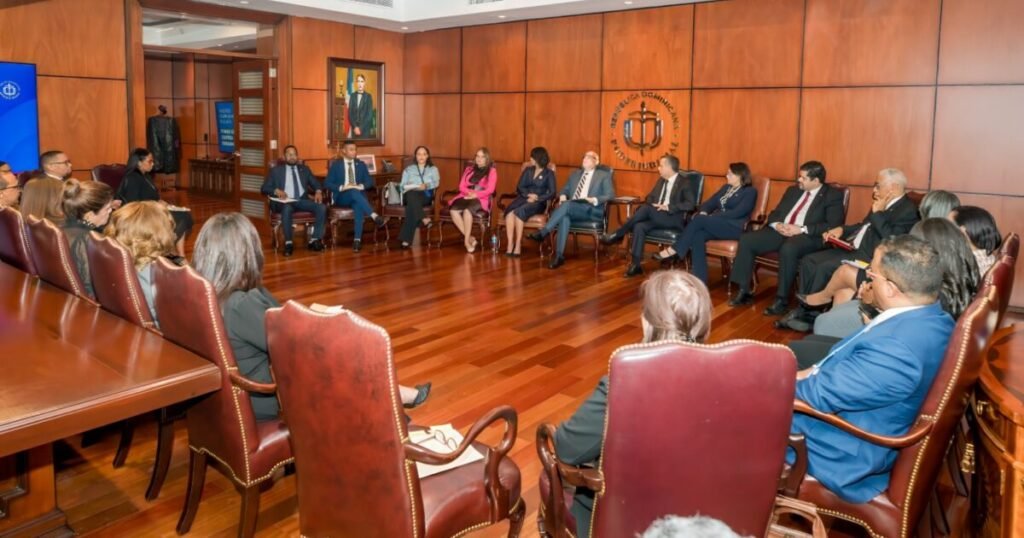 Poder Judicial acuerda aumento salarial tras más de un año de negociaciones con Hacienda