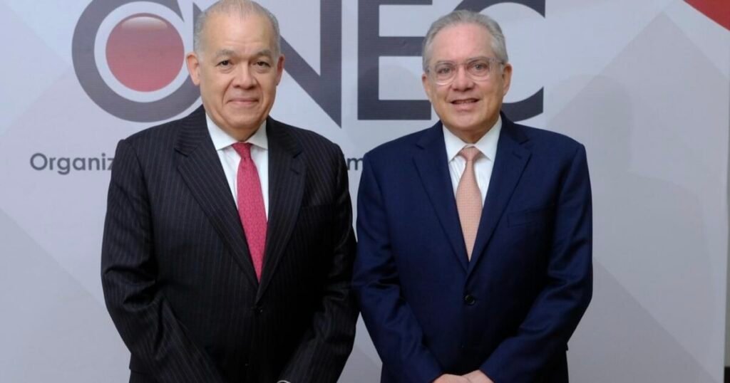 DGII y comercio organizado relanzan agenda de formalización en medio de viejos desafíos del sector