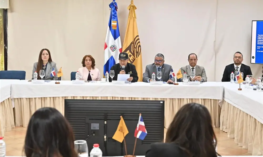 Medidas de la JCE reabren debate sobre controles y fondos en la competencia electoral