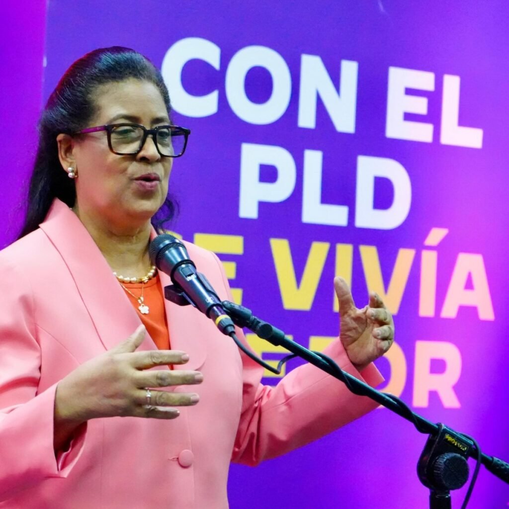 Cristina Lizardo pone el foco en las adversidades que enfrentan las madres dominicanas