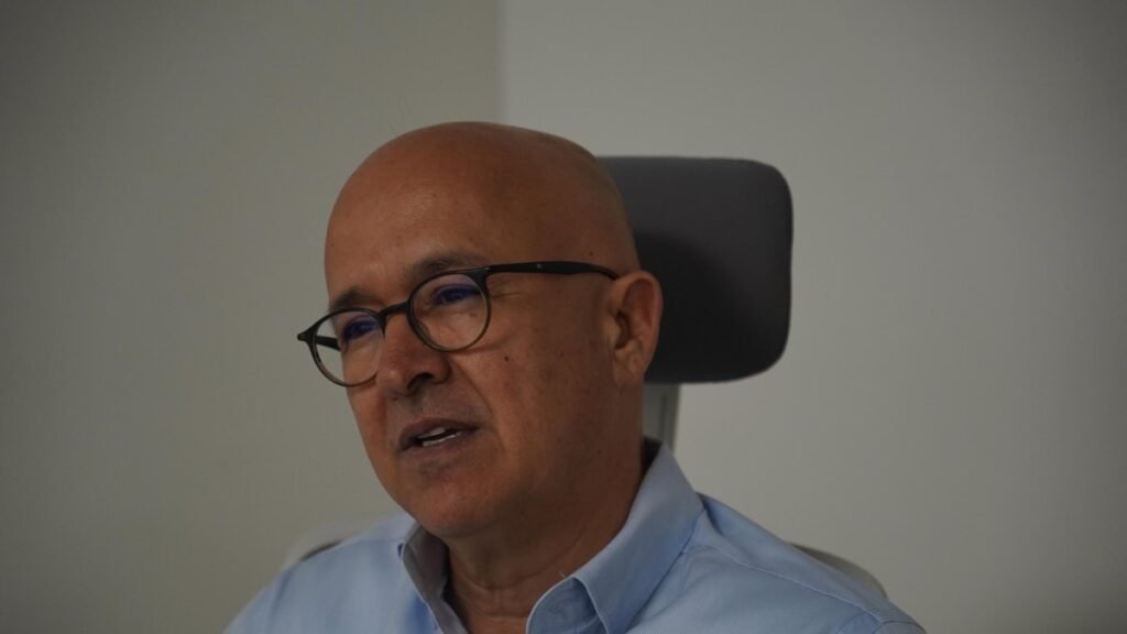 Francisco Domínguez Brito: "El juicio de José Rafael Llenas Aybar revela la necesidad de una mayor vigilancia en la justicia"