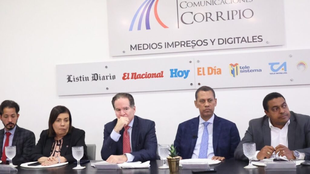Indotel alerta sobre el avance de extorsiones y estafas en medio de fallas de control y rezago legal