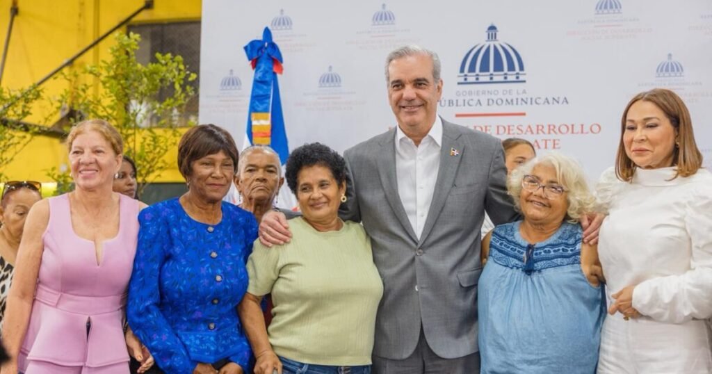 Abinader presenta el Bono Madre 2026 y vuelve a poner en foco la política oficial de ayudas sociales