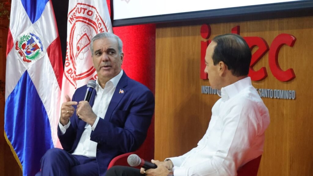 Abinader señala carencias en agua, electricidad y respaldo a Mipymes en acto del Intec