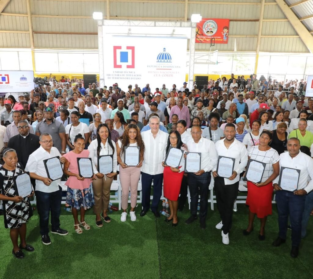 Abinader concentra agenda de inauguraciones y entregas en el GSD en medio de exigencias de resultados sostenibles: puntos clave