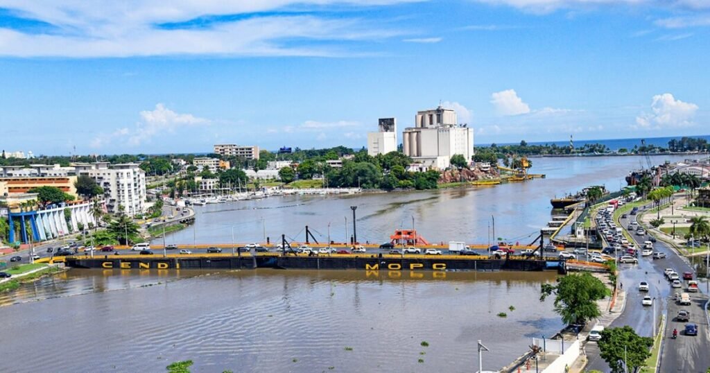 Cierre del Puente Flotante reaviva presión sobre la movilidad entre el Distrito Nacional y Santo Domingo Este: puntos clave