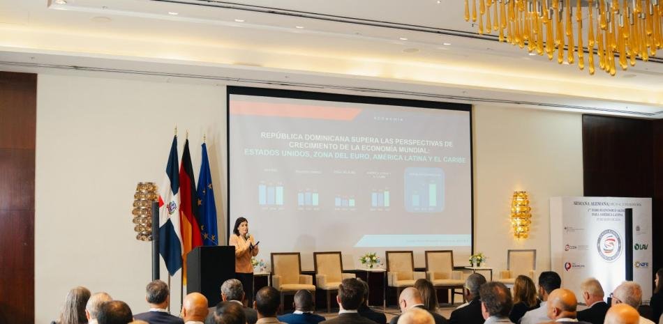 República Dominicana se presenta como polo de inversión en foro alemán mientras persisten retos