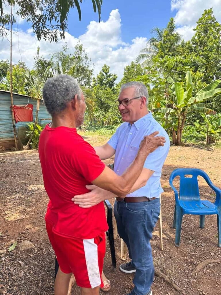 Gonzalo Castillo regresa a las calles en medio de la crisis social: ¿una respuesta tardía del PLD?