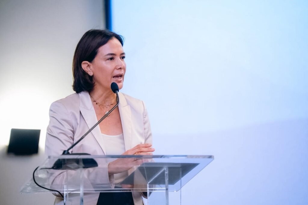 BID dice que la competencia necesita instituciones fuertes y apoyo político para avanzar