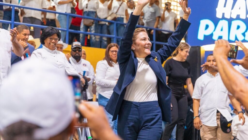 Carolina Mejía proyecta su candidatura de 2028 en acto del PRM en Barahona