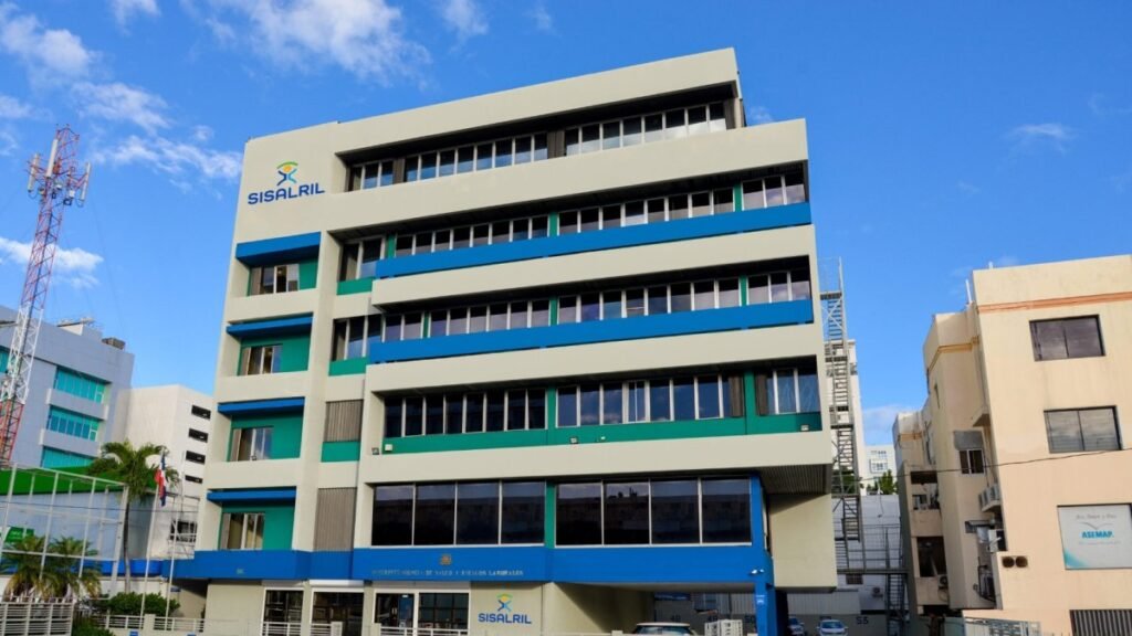 La afiliación casi total no evita que la salud siga sin garantía efectiva en República Dominicana