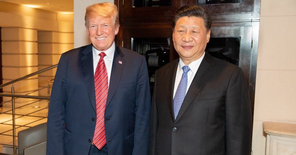Trump viaja a China con promesas de "grandes cosas" y la tregua comercial aún bajo examen: puntos clave