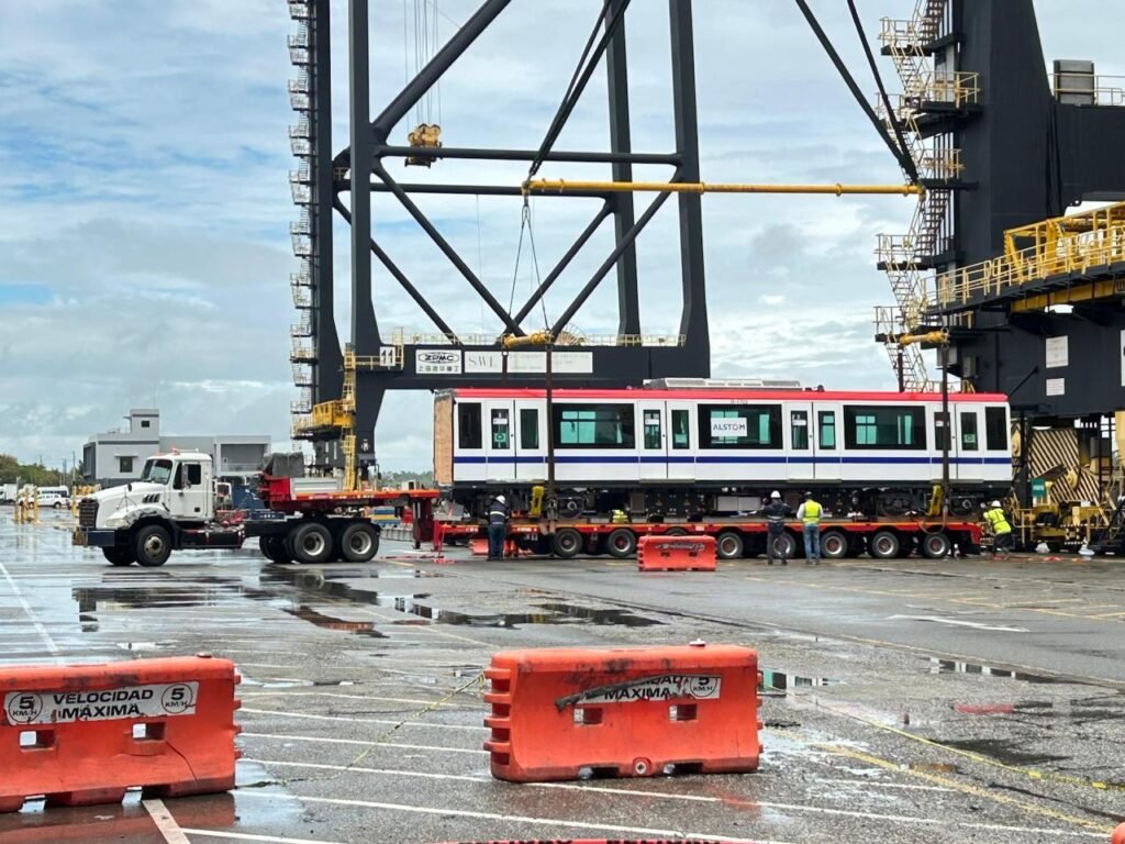 Entregas de trenes del Metro: ¿realidad o promesas vacías?