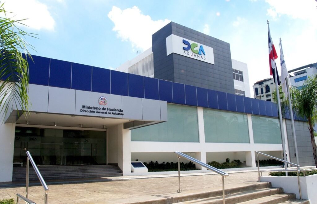 Aduanas recauda RD$84,372 millones en cuatro meses, pero no alcanza la meta prevista
