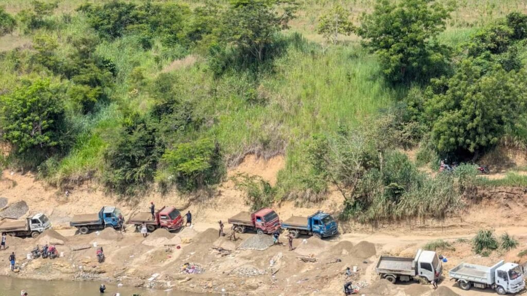 Medio Ambiente alerta por la extracción ilegal de arena en el Masacre y espera estudios para medir el daño