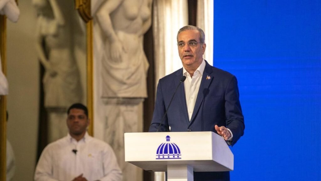 Abinader somete al Senado una reforma al Código Civil para unificar la vigencia de las leyes en el Gran Santo Domingo