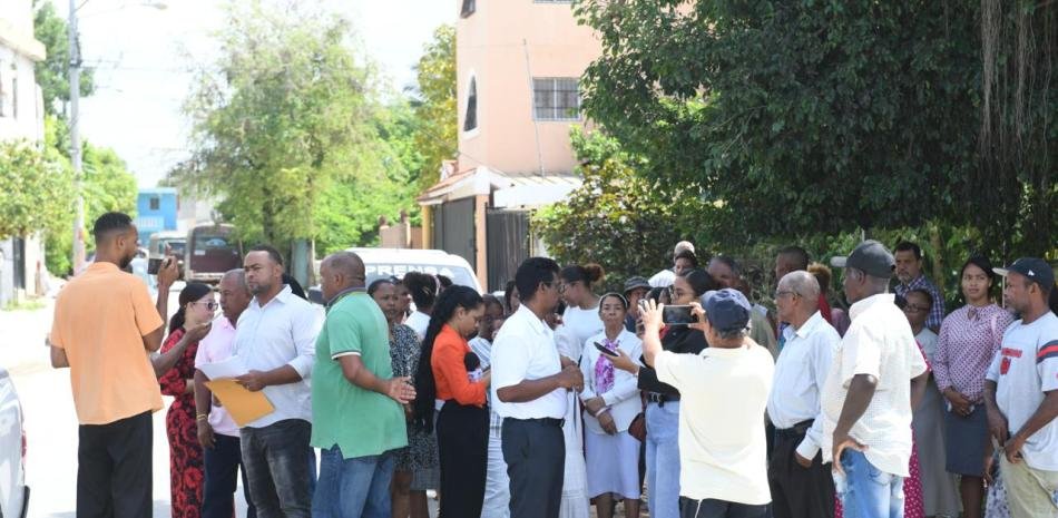 Brisa del Este denuncia desalojos, agresiones y derribo de viviendas en medio de disputa por terrenos