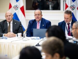 Gobierno defiende en el Congreso reforma que busca recaudar hasta RD$50,000 millones y promete concentrar la carga en el 1 % más rico