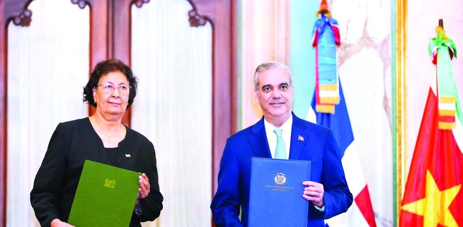 Abinader y Surinam sellan una alianza estratégica con acuerdos en varias áreas, pero sin metas verificables publicadas