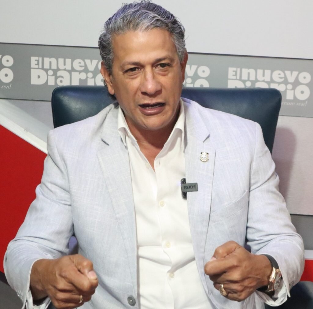 Díaz destaca el avance urbano de Santiago y señala la movilidad como reto pendiente