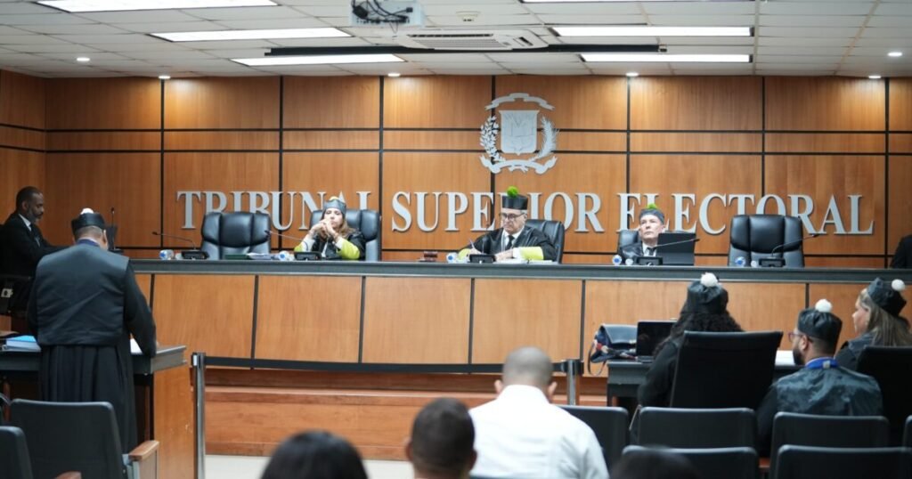 TSE deja en decisión recurso contra norma de la JCE sobre encuestas electorales
