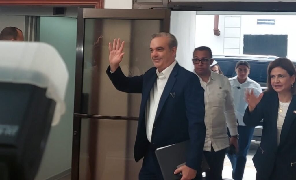 Abinader presidirá este domingo la reunión ordinaria del Comité Nacional del PRM