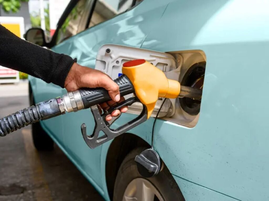 Combustibles suben 15.6% y los subsidios alivian parte de la presión sobre las cuentas públicas