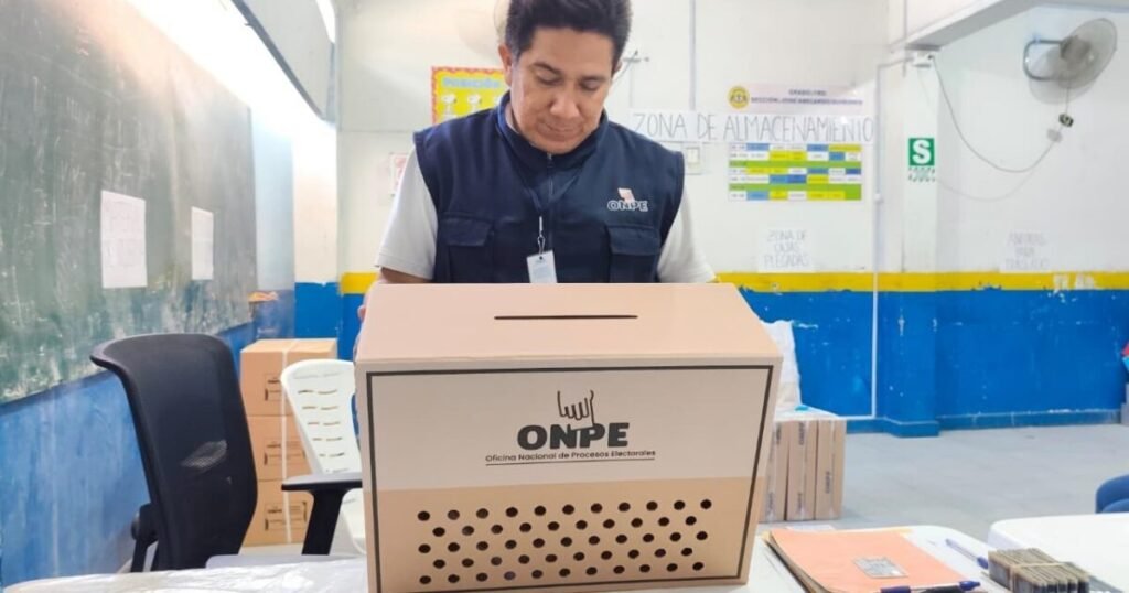 Perú vota bajo tensión y vigilancia en una segunda vuelta marcada por el desgaste institucional