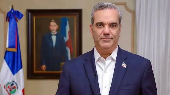 Abinader promulga la ley anticrisis con alza recaudatoria de más de RD$60,000 millones